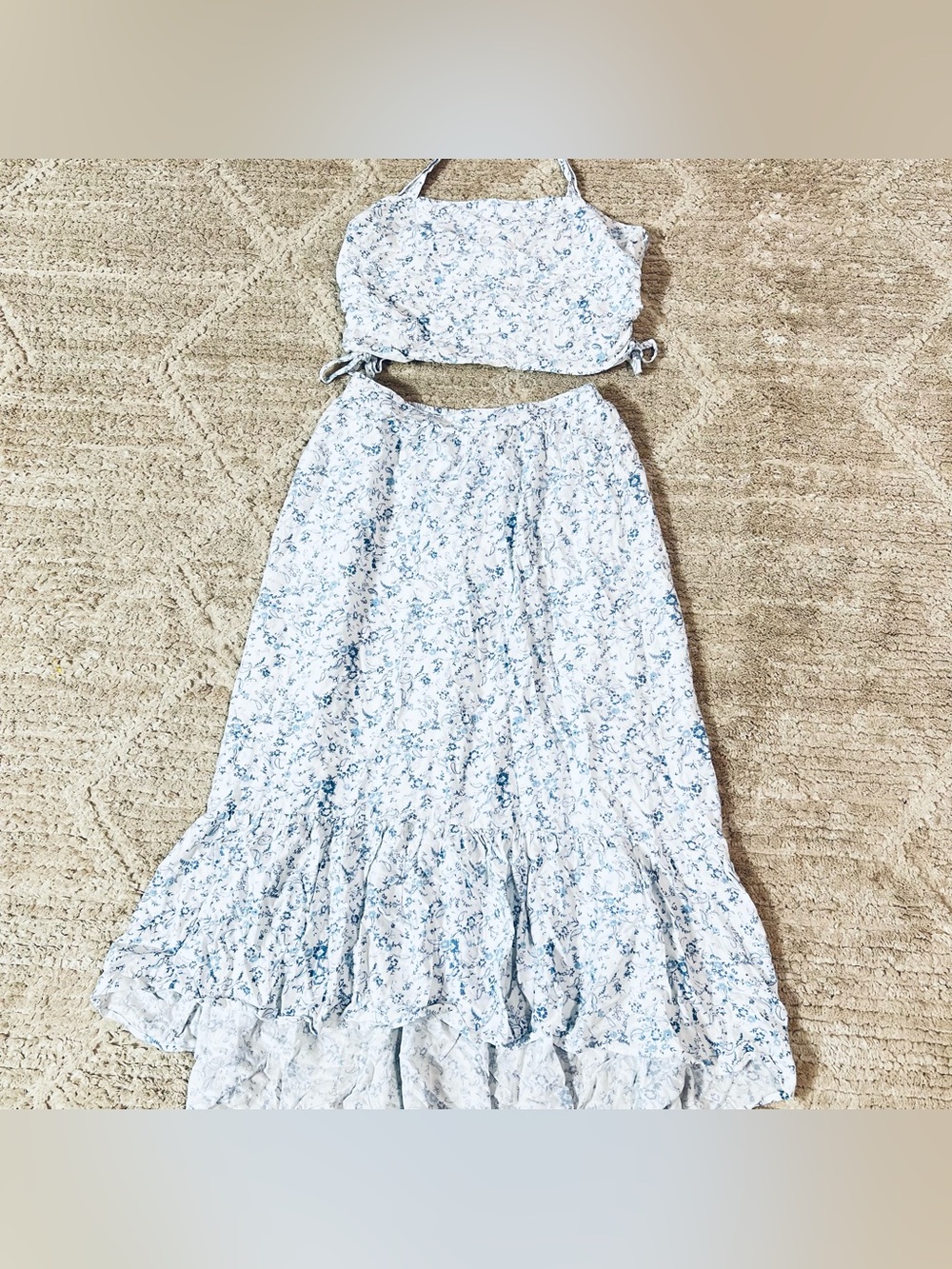 Hollister 2 piece skirt and crop top set